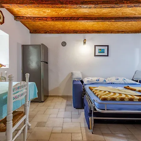 Stone House 3*
