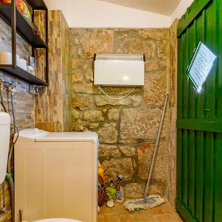 Stone House Gasthof 3*
