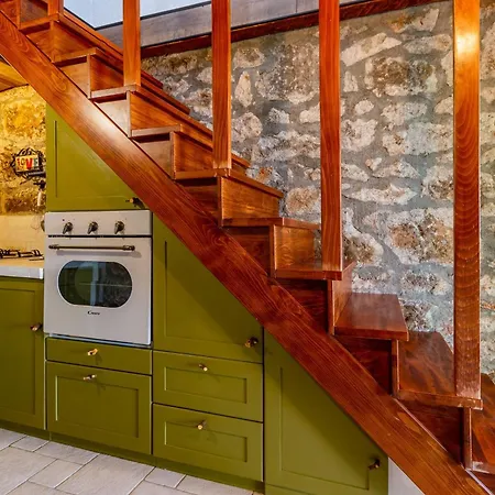 Stone House 3*